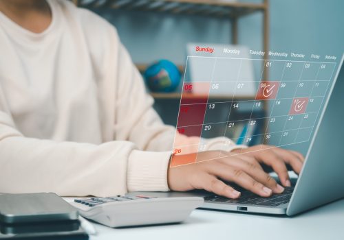How do you organize your response to a call for tenders ?